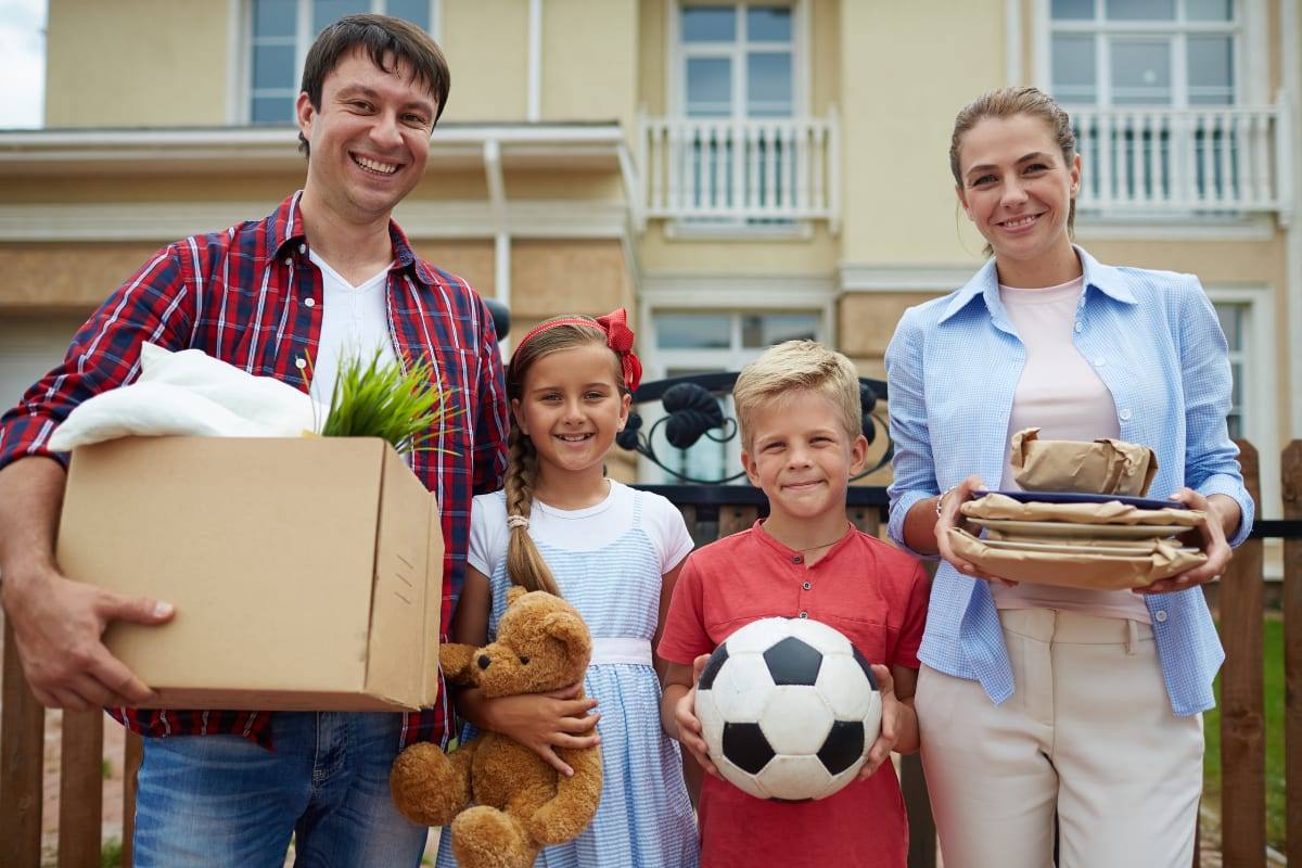 Fallstudie: Britischer Familienumzug, Schule und Aufenthalt parallel